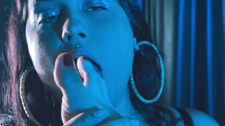 Evol Feet: Admire My Toes with Your Mouth