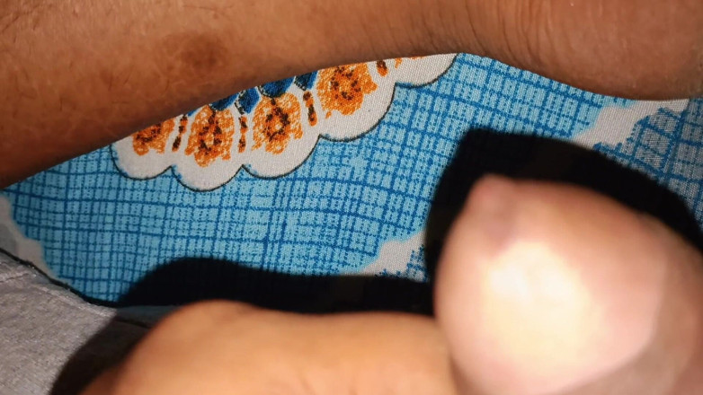 Catchybusty: Sessiz sevgili tombul yengesini kontrol ediyor