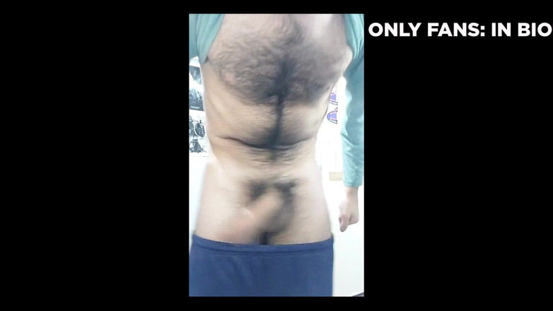 LapijARG: Masturbasi memek tebalku, berbulu, kontol panjang di kamarku