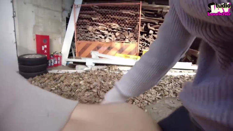 Studio JAV Launcher: Street Peach - Te descurci cum ea cedează în fiecare val cu...