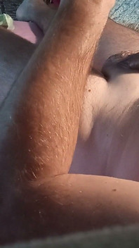 Il Vibratore Schiaccia Tutto Lo Sperma Dal Mio Cazzo Bianco, Gemo Forte E Vengo!