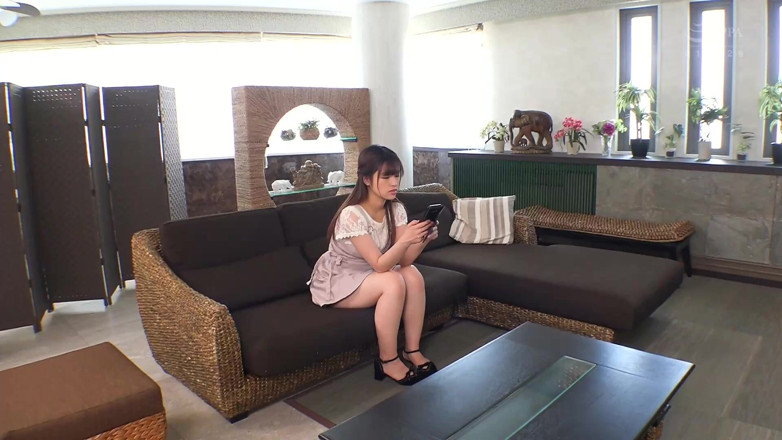 Strix: สาวเหม็นอยากได้ควยในหีเธอ จริงๆ แล้วแค่ทําให้เขาน้ําแตกด้วยการหยอกล้อและชักว่าว
