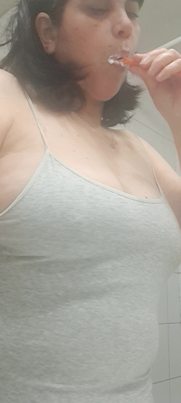 Mommy big hairy pussy: Pasta in the Mouth