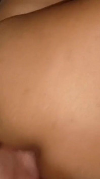 Jaký lahodný penis mi dělá kouření mé nevlastní sestry