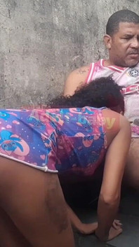 Sex pe scări cu tatăl meu vitreg 100% anal