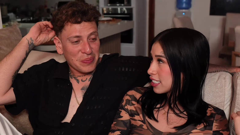 Katty Blake: Dua Adik Tiri Colombia Berkongsi Suami Mereka Dalam Empat Orang...