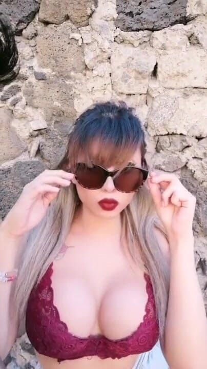 Barbietransxxxx: สาวข้ามเพศตูดยักษ์สวยโชว์ปากดูดควยสำหรับเย็ดปาก