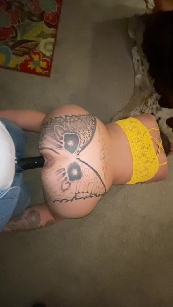 MzKiTTy91: Pawg wife fucked doggystyle by 10 inch monster bbc