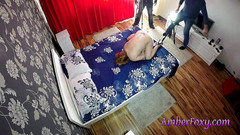 Amber Foxy: 그녀의 엉덩이를 깊숙이 핑거링하는 밀프의 비하인드 영상