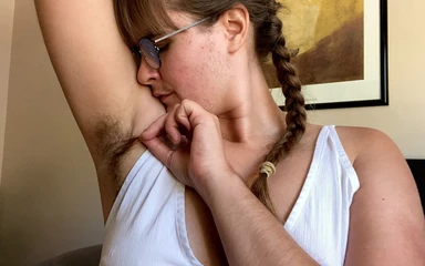 Brooke Casey: ASMR berbulu: Galak melancap dengan Brooke Casey