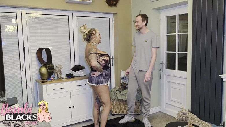 Creampie cum whores: Con cu khổng lồ đụ một người hâm mộ Bambiblacks