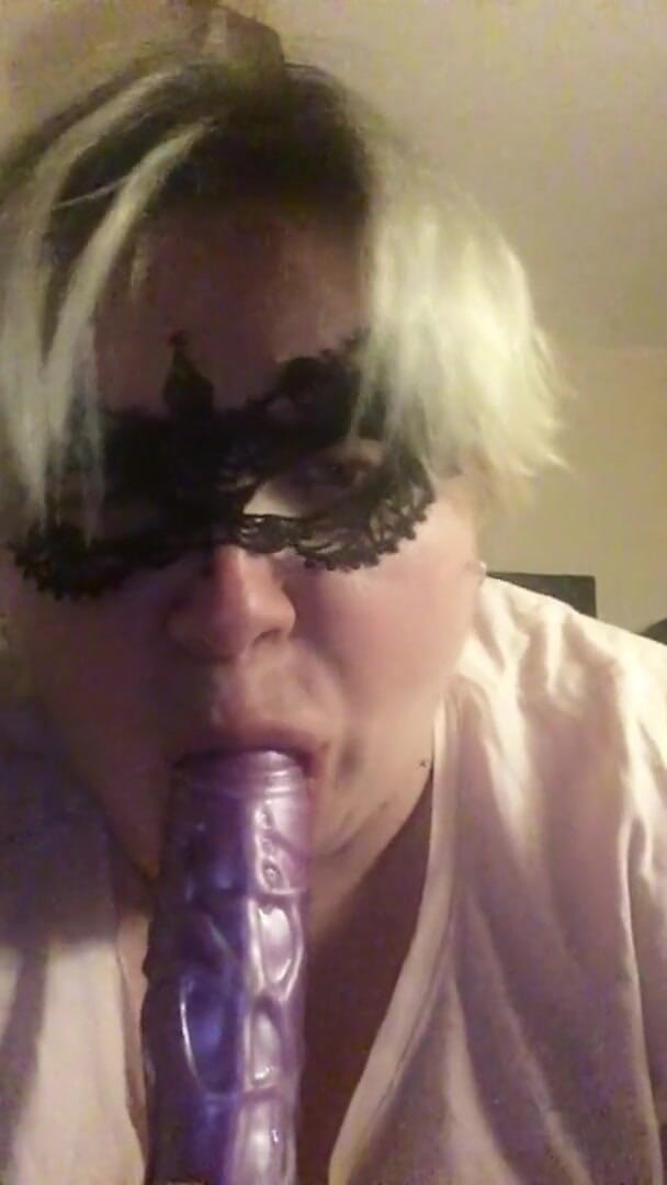 Real homemade BBW BBC porn: 육덕 거유녀 딥쓰롯 12인치 딜도 빨기