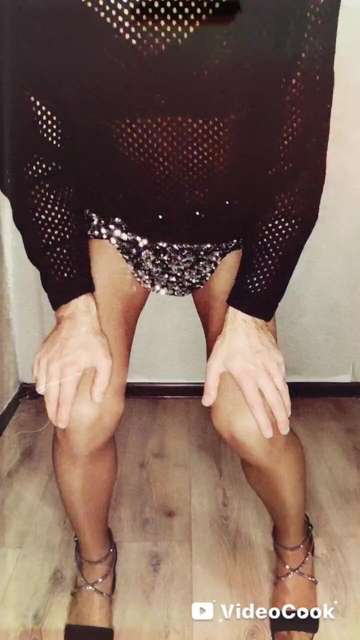 Lana Cross: Tarian Snksi