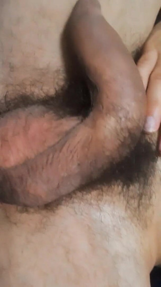 Borilasu: Borila menghisap jari dan menghisap selepas dia menggeselnya di foreskin...