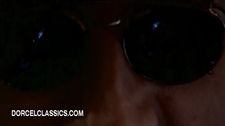 Dorcel classics: Ze volgt alle orders