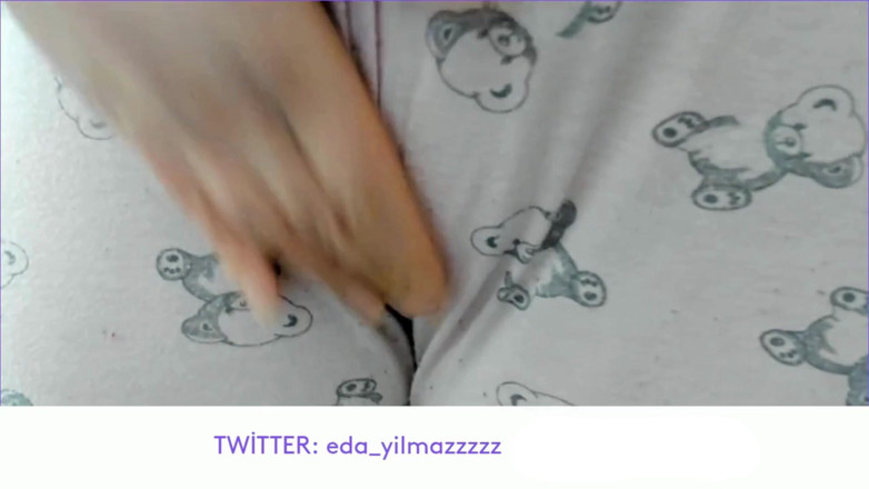 bigass_sexy_bigboobs: Rubbing Pussy with Pajamas- Cameltoe