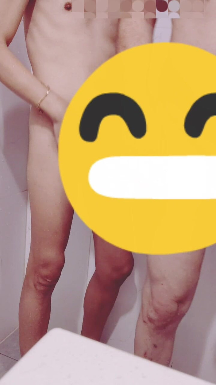 Lena Lady: Ngentot karl di kamar mandi