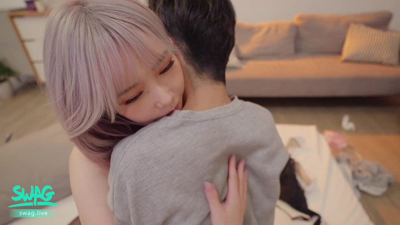 SWAG.live: Ragazza asiatica carina fa sesso con il suo adorabile fidanzato