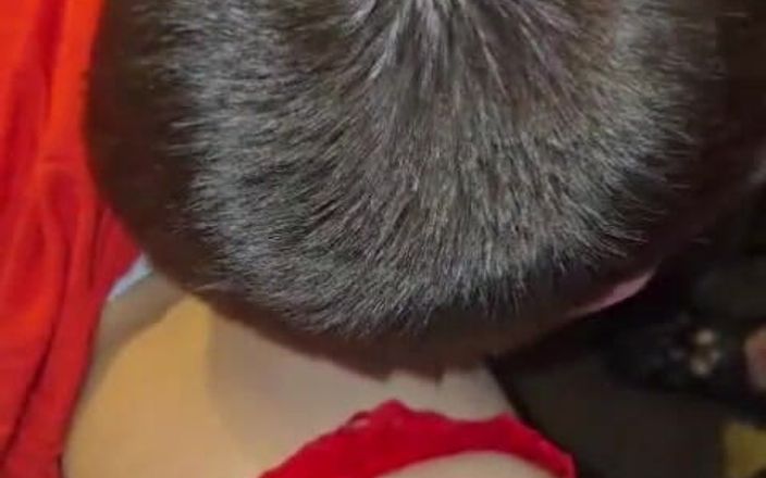 Naelor: Melove mouille sa petite culotte à cause de la bite de...