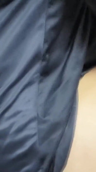 不貞の妻を持った夫の妻を持った夫の姿は、見知らぬ人のためのeverithingを示しています