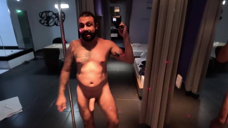 Casal Mattos: Día de motel con piscina - Pareja que se quiere follando...