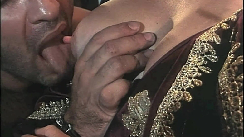 Inthe MILF room: 벽난로 앞에서 양에게 범해지는 26세기의 여인