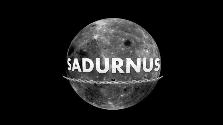 Sadurnus: Rond de voeten van meesteres Natasa een sok
