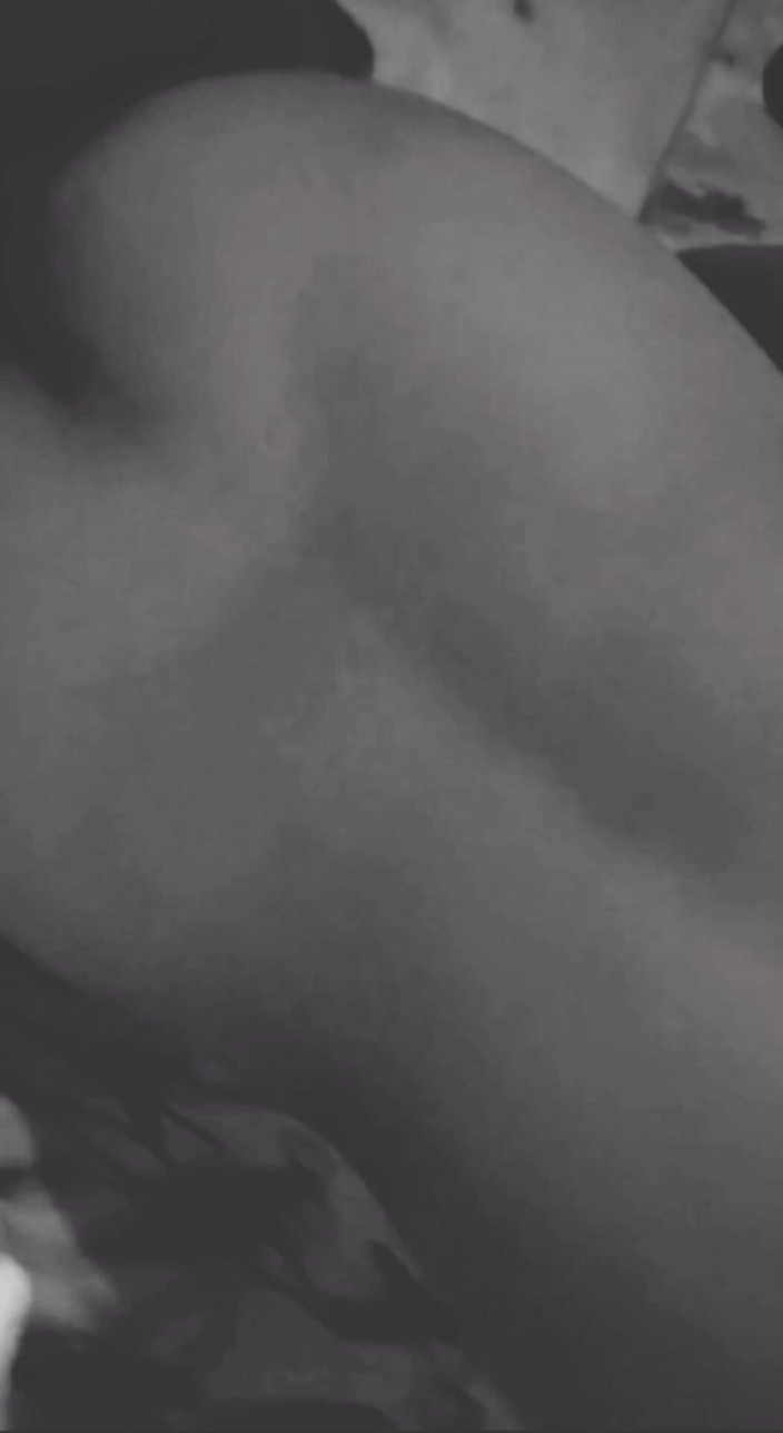 Rishi: Banheiro de Mim Chodo Na Aaj Bistar Ke Bad Banheiro...