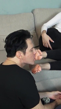 Girl Next Door Foot Fetish!