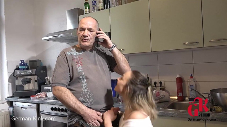 German Kink: Opa pijpbeurt en diep in keel