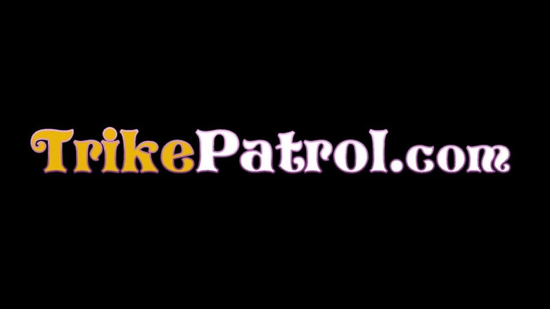 Trike Patrol - Tuk Tuk Patrol: Tätowierungen &amp;sahnige füllungen für diese asiatische schönheit