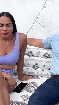 Kim Hot vai ter uma cena incrível no telhado com esse papai mais velho!