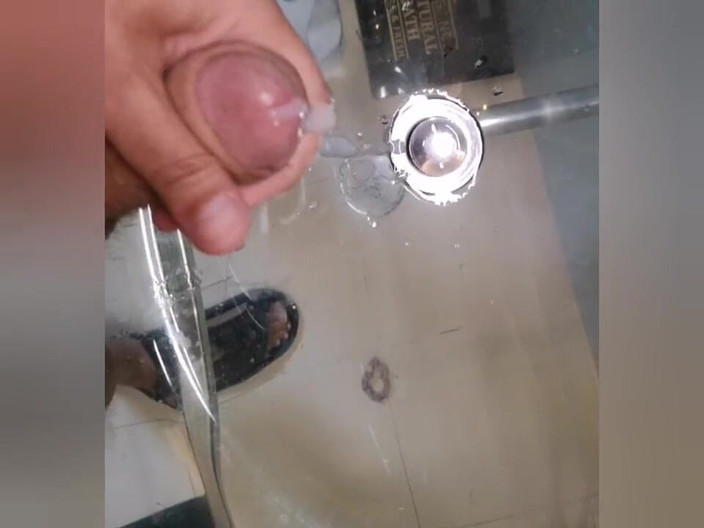 Rafael Torreano: Сессия дрочи папочки с большим камшотом