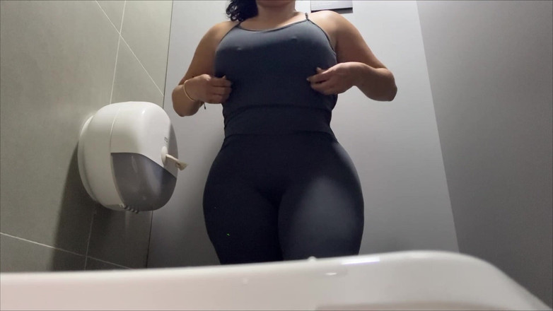 SENSESEX: Kompilasi Ecina direkam di kamar mandi