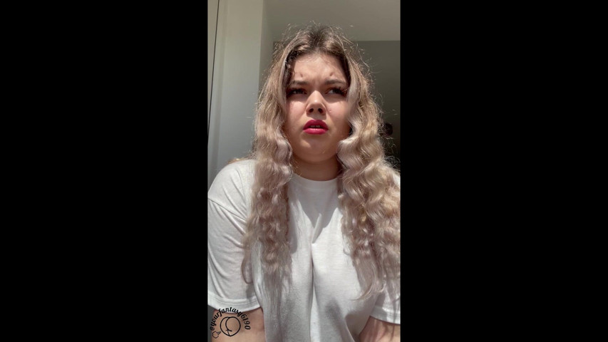 Farting Face in White (Your fantasy studio) Farting Face in White (Your fantasy studio)