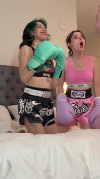 Ziva Mona pugni romane bts a 4k