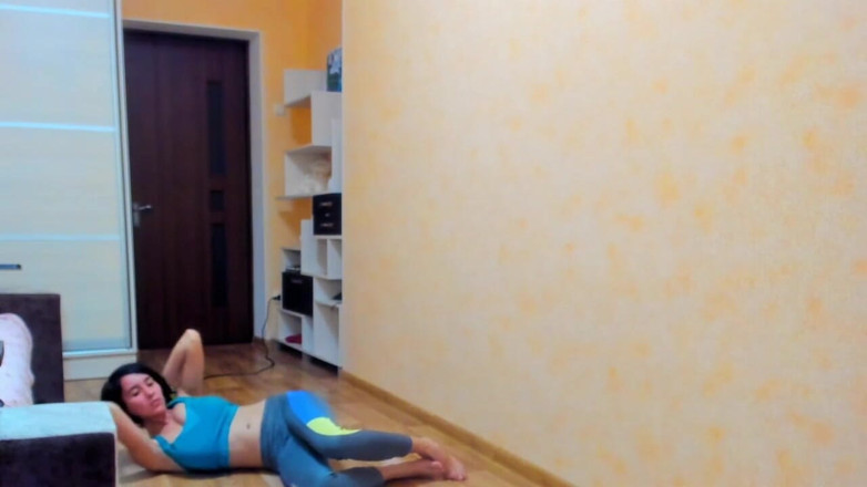myla_angel: Gymnastycs in Sportwear with Boobs Out