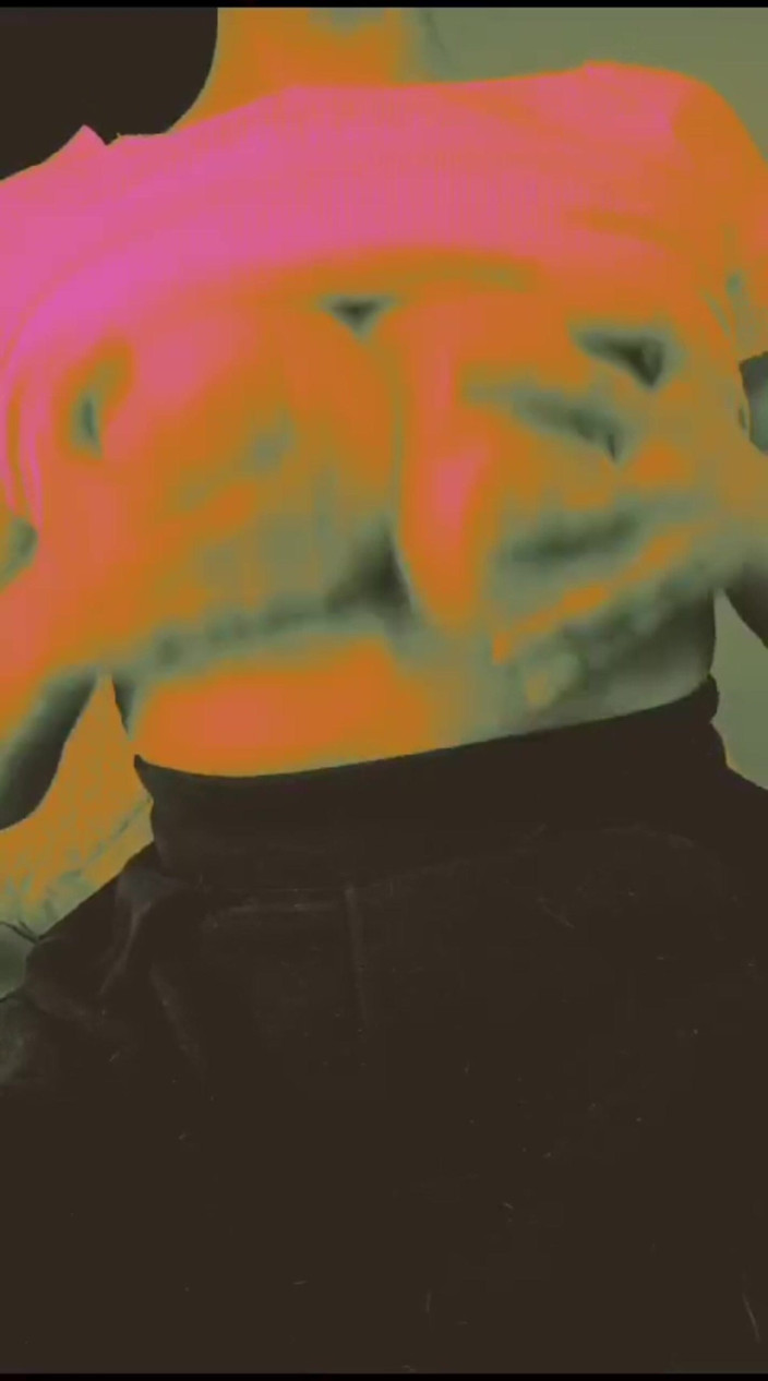 Lia Mauren: 巨大的天然白色奶子