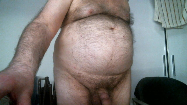 Coach Karl dude lodge: Antrenorul Karl Belly și frecarea sfârcului