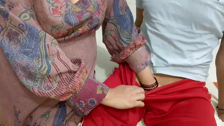 QueenbeautyQB: Stepmom and Stepson Sex Video After Many Days