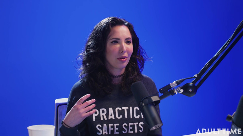 Adult Time Podcast: Casey Calvert：老虎王模仿，冒名声高潮，和捆绑SM |Adult Time播客
