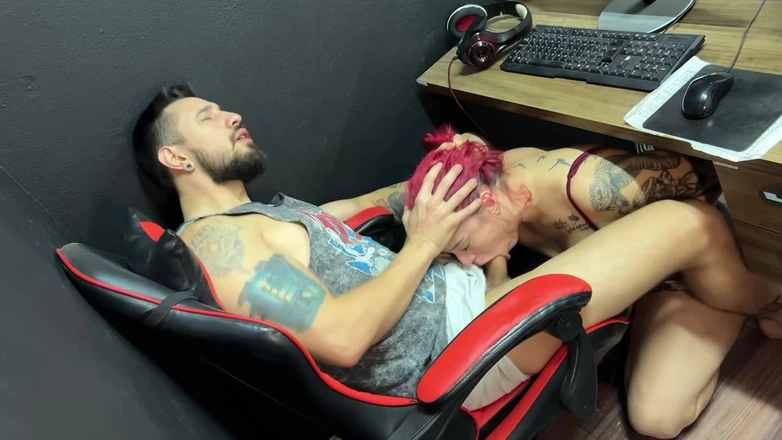 Lucas Neitan: Camila Vegas Sucks Me Kneeling in the Office Until I...