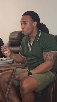 Super Bowl Suck-off - Lyric Sky drena o bbc de Dreads Way no intervalo
