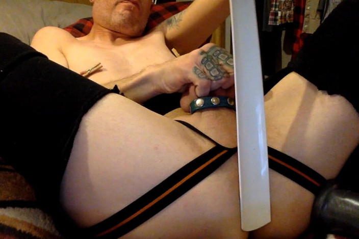 Douglas James: Solo Lontra Spaccata Procace Con Un Grosso Dildo