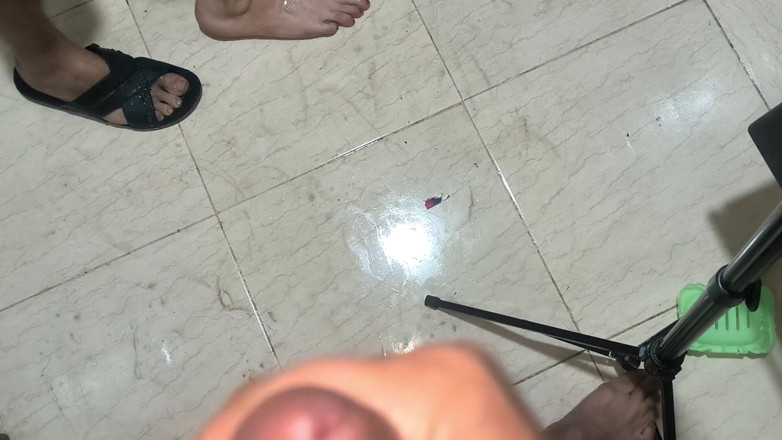 Cuckold Arabic: Arabský paroháč manžel s velkým čůrákem šuká moji manželku ve sprše