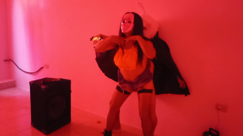 Martin13: Ich traf einen Mann, der sich als Hase angezogen hat,...