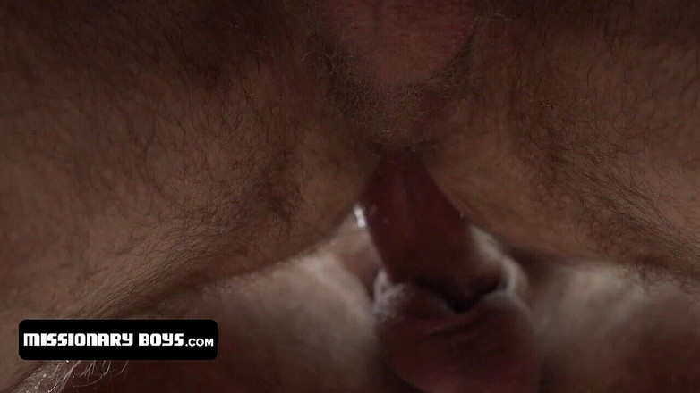 Missionary Boys: Rysk missionärpojke får sin röv borrad djupt av sin missionärsledare