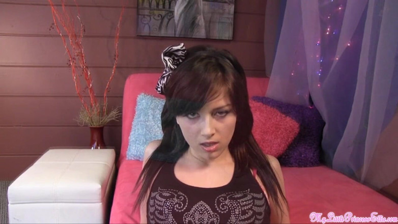 Princess Ellie Idol's Femdom Funhouse: Ảo tưởng yên tĩnh mê hoặc
