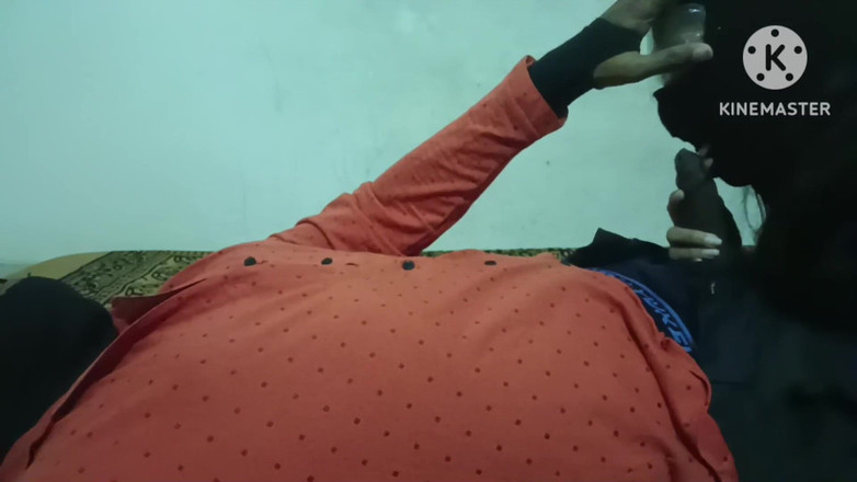 Meena aur James: Marito e moglie fanno sesso romantico in camera da letto