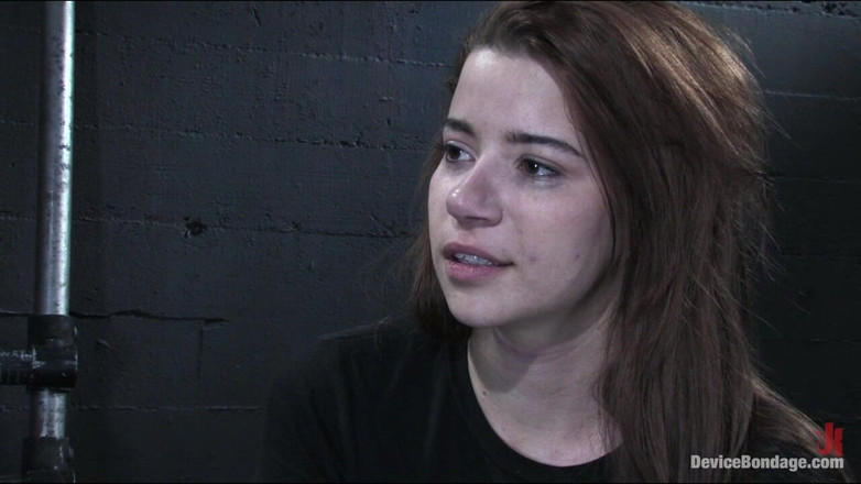 Device Bondage by Kink: जगह पर X निशान